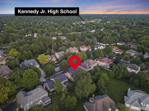 352 Millcreek Lane Naperville IL 60540