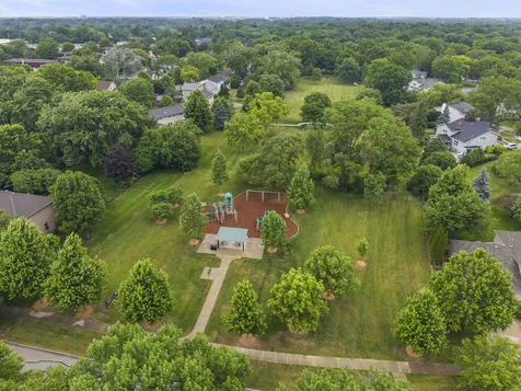 352 Millcreek Lane Naperville IL 60540