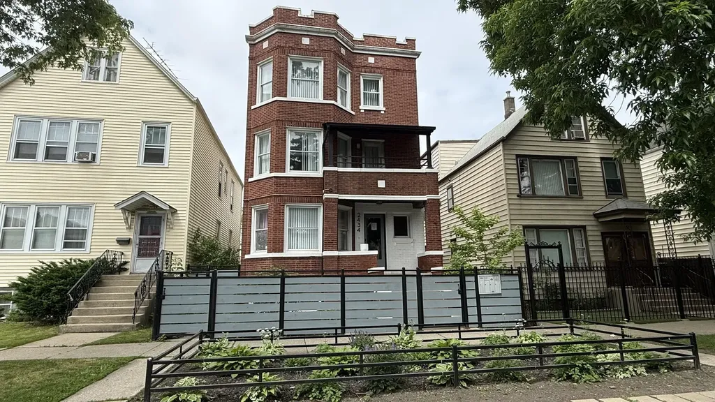 2434 North Lorel Avenue Chicago IL 60639