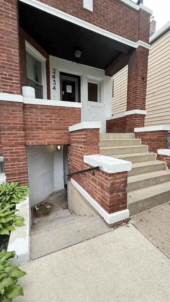 2434 North Lorel Avenue Chicago IL 60639