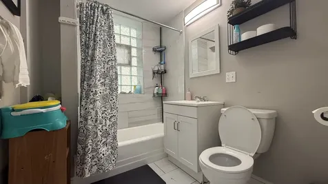 2434 North Lorel Avenue Chicago IL 60639