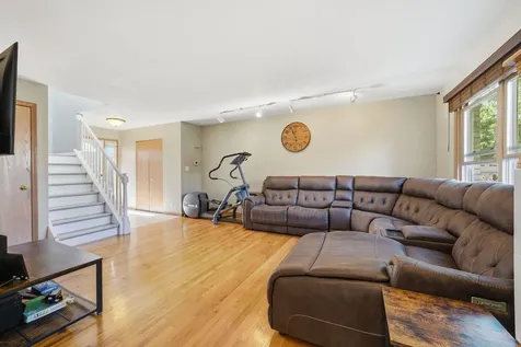8627 Miroballi Drive Hickory Hills IL 60457