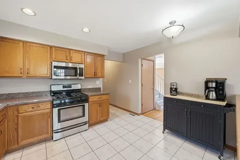 8627 Miroballi Drive Hickory Hills IL 60457