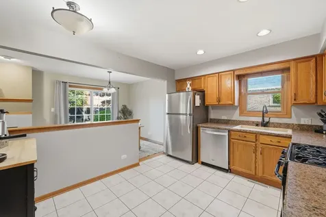 8627 Miroballi Drive Hickory Hills IL 60457