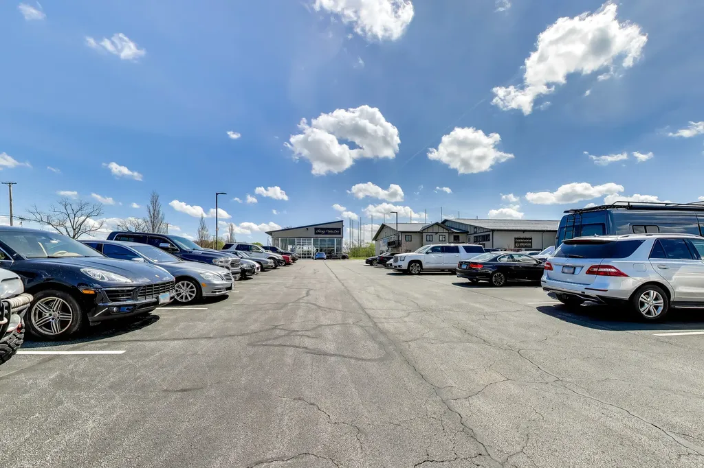 2112 Ferry Road Naperville IL 60563