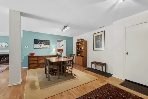 1501 Oak Avenue Evanston IL 60201
