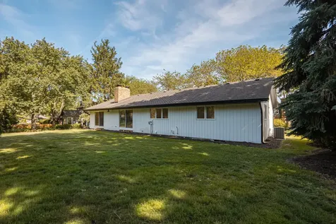 36 Winthrop New Road Sugar Grove IL 60554