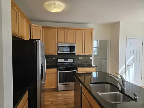211 Valley View Drive St. Charles IL 60175