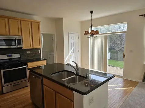 211 Valley View Drive St. Charles IL 60175