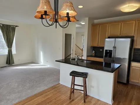 211 Valley View Drive St. Charles IL 60175