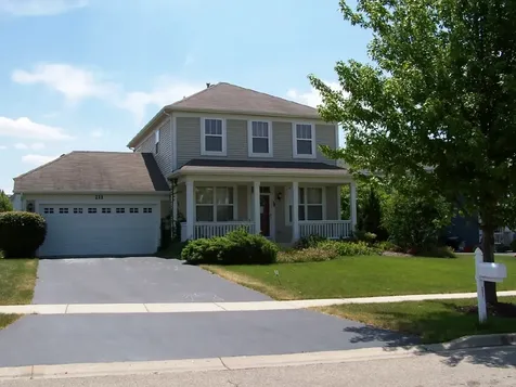 211 Valley View Drive St. Charles IL 60175