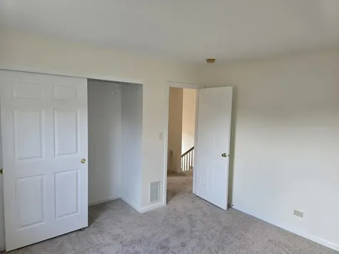 211 Valley View Drive St. Charles IL 60175