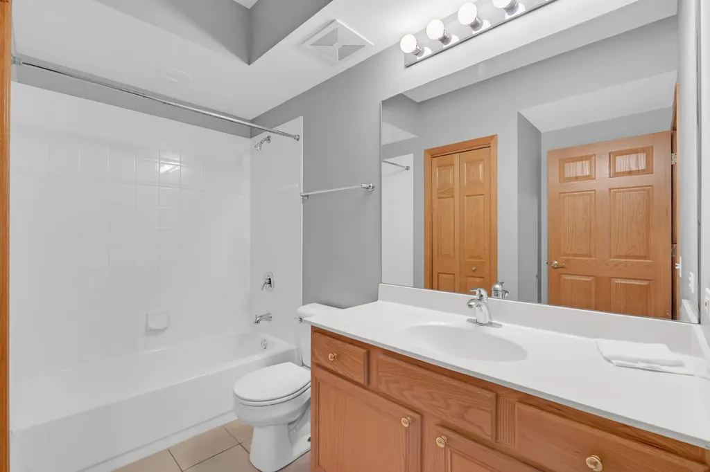 8747 West Bryn Mawr Avenue Chicago IL 60631