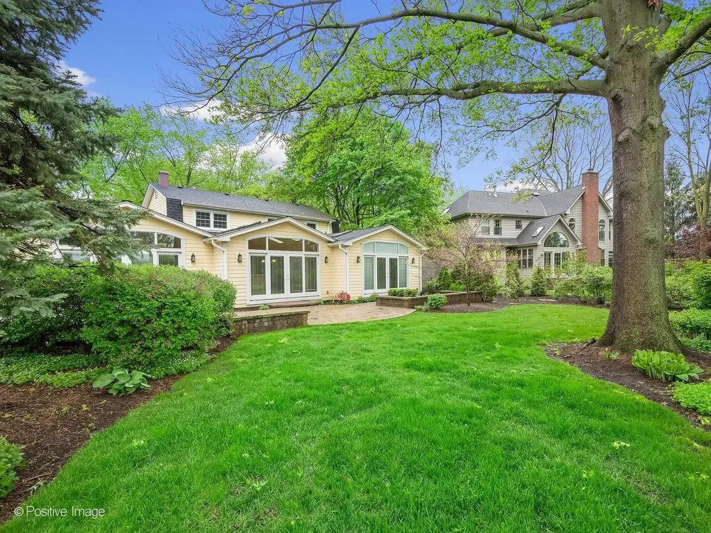 2S560 Seneca Drive Wheaton IL 60189