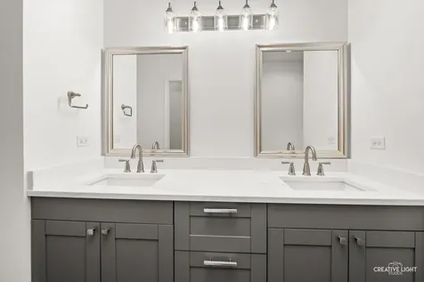 20929 Lakewoods Lane Shorewood IL 60404
