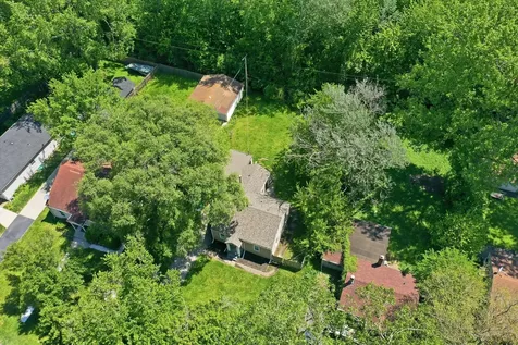 1235 River Drive Calumet City IL 60409