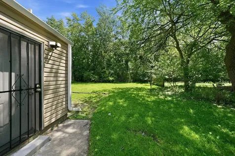 1235 River Drive Calumet City IL 60409