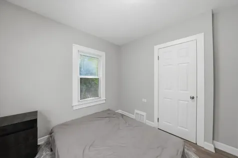 1235 River Drive Calumet City IL 60409