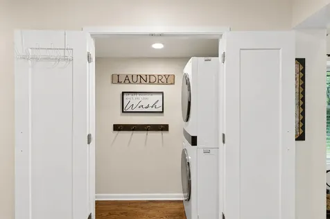 703 Park Drive Flossmoor IL 60422