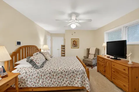 703 Park Drive Flossmoor IL 60422