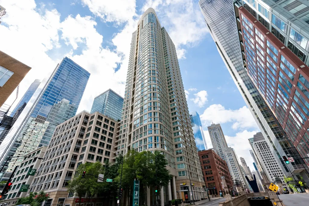345 North Lasalle Drive Chicago IL 60654