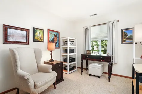 304 Windstream Court Aurora IL 60504