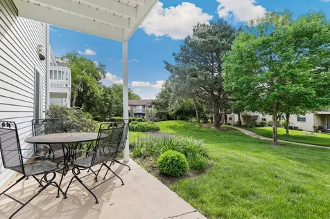 304 Windstream Court Aurora IL 60504