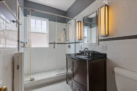 6910 South Euclid Avenue Chicago IL 60649