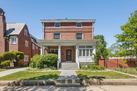 6910 South Euclid Avenue Chicago IL 60649
