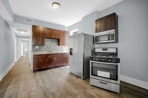 5718 South Sangamon Street Chicago IL 60621