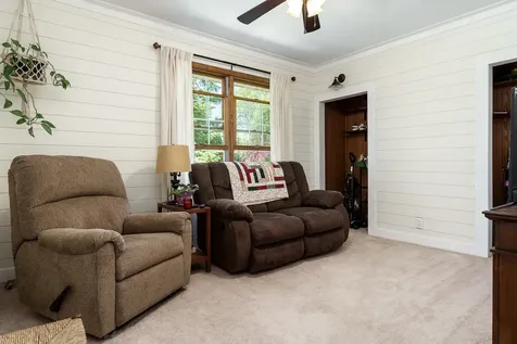 4870 Fielding Road Rockford IL 61102