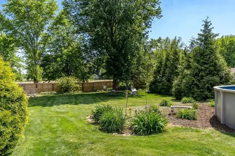 4870 Fielding Road Rockford IL 61102