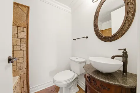 16 East Old Willow Road Prospect Heights IL 60070