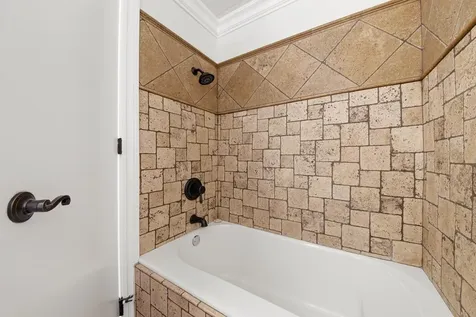 16 East Old Willow Road Prospect Heights IL 60070