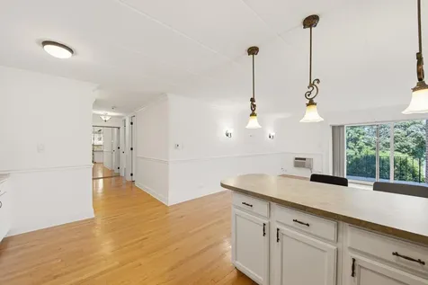 16 East Old Willow Road Prospect Heights IL 60070