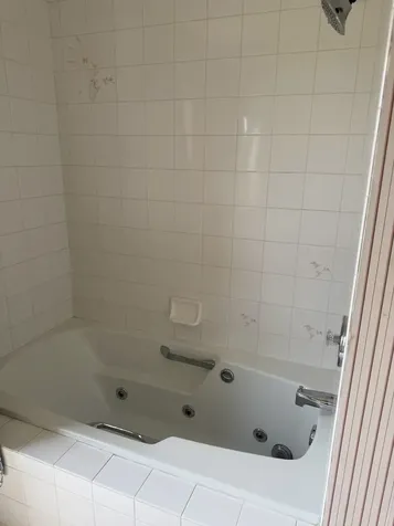 223 Williamsburg Court Montgomery IL 60538