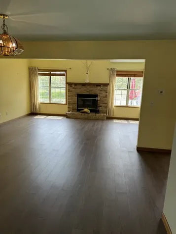 223 Williamsburg Court Montgomery IL 60538