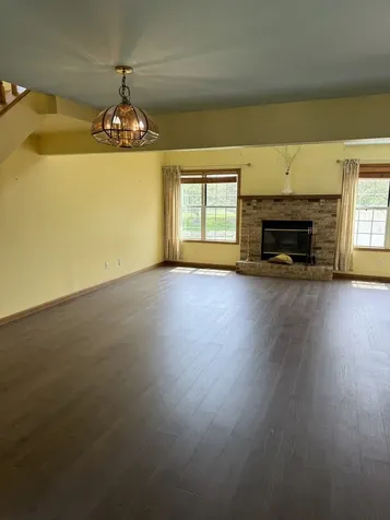 223 Williamsburg Court Montgomery IL 60538