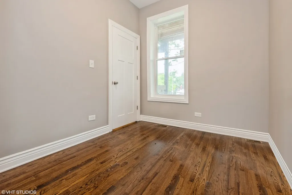 1002 North Avers Avenue Chicago IL 60651