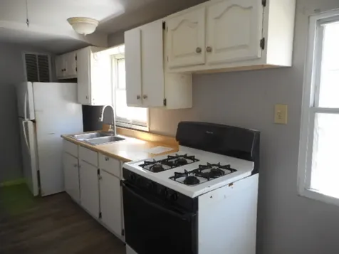 121 Lakewood Avenue Crystal Lake IL 60014