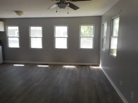 121 Lakewood Avenue Crystal Lake IL 60014