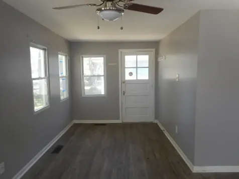 121 Lakewood Avenue Crystal Lake IL 60014