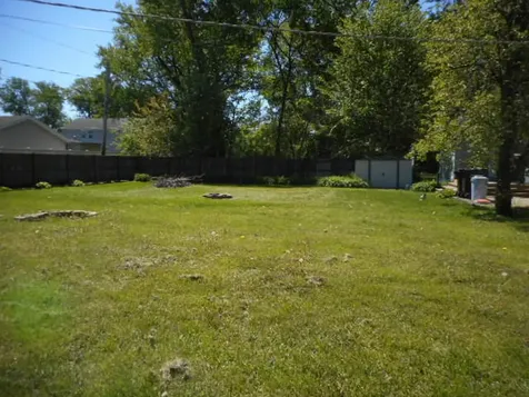 121 Lakewood Avenue Crystal Lake IL 60014