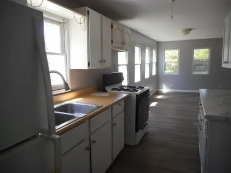 121 Lakewood Avenue Crystal Lake IL 60014