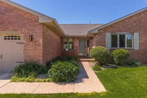 2707 Foxridge Run Bloomington IL 61704