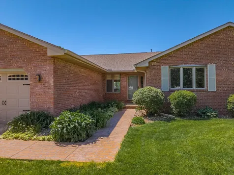 2707 Foxridge Run Bloomington IL 61704