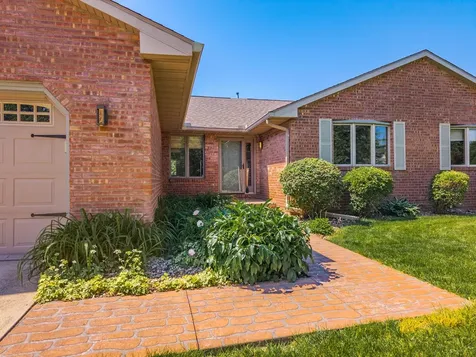 2707 Foxridge Run Bloomington IL 61704