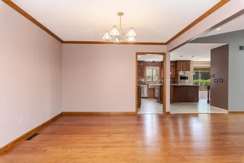 2707 Foxridge Run Bloomington IL 61704