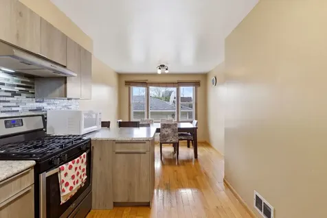 9324 South Thomas Avenue Bridgeview IL 60455