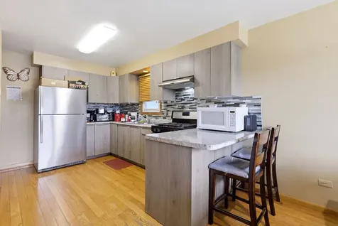 9324 South Thomas Avenue Bridgeview IL 60455